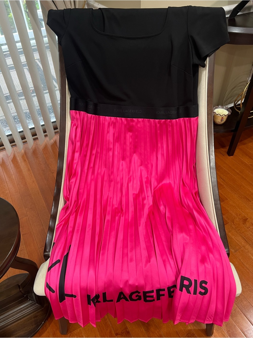Karl Lagerfeld Black & Hot Pink Pleated Logo Midi Dress - Picture 3 of 5